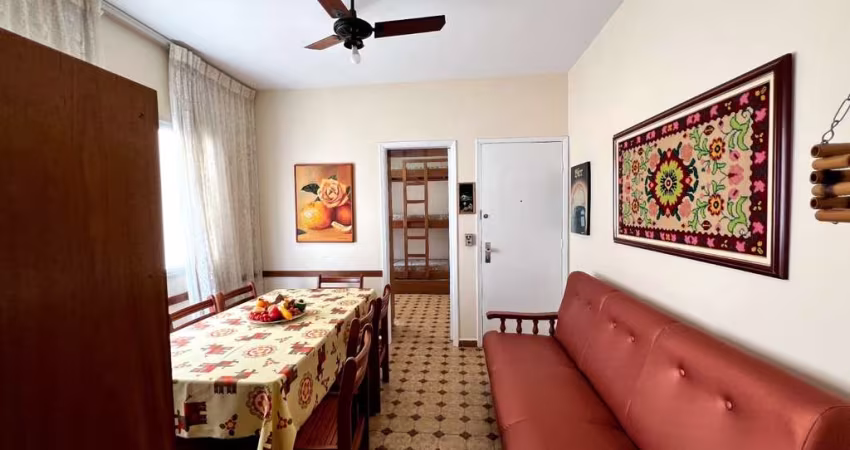 OUCURA, LOUCURA. Excelente apartamento no Canto do Forte, de 02 dormitórios.