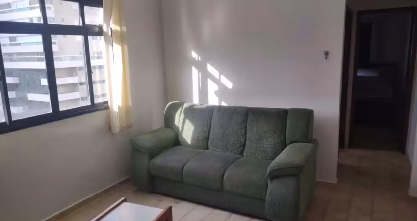 Loucura, loucura. excelente apartamento semi mobiliado, no canto do forte, a duas quadras do mar, de 01 dormitório .