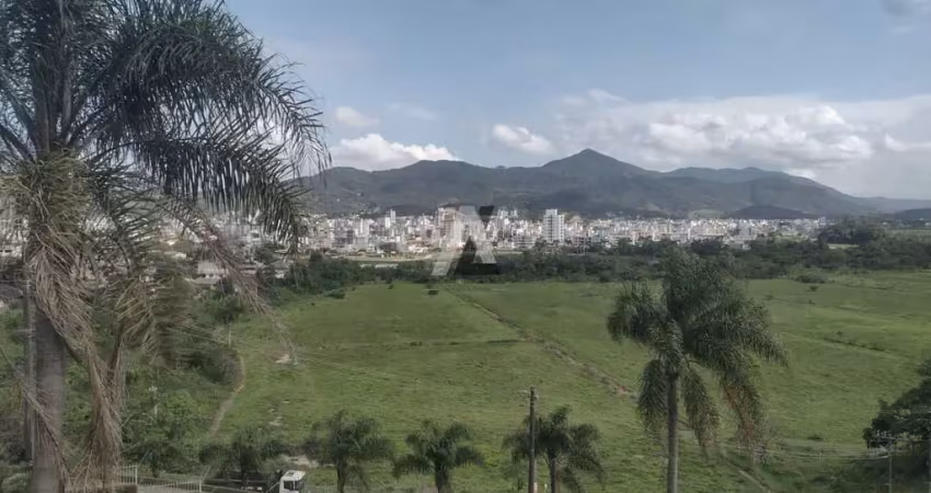 Terreno em condomínio fechado no centro de camboriú