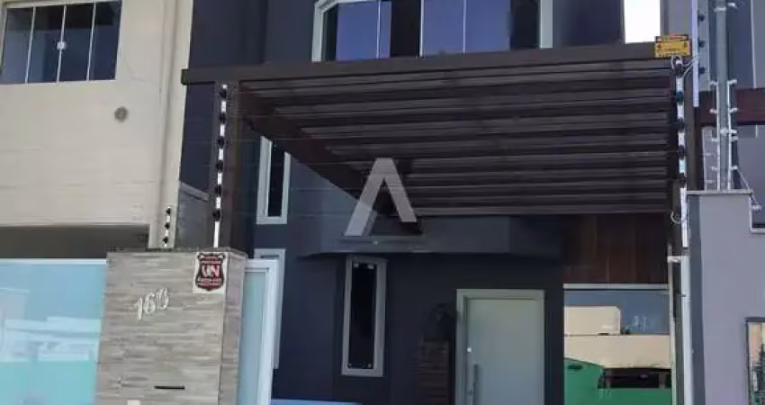 Sobrado triplex  no bairro mais valorizado de camboriú
