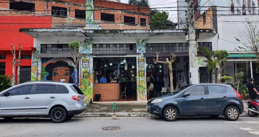 Barracão / Galpão / Depósito com 5 salas para alugar na Rua Aspicuelta, --, Vila Madalena, São Paulo
