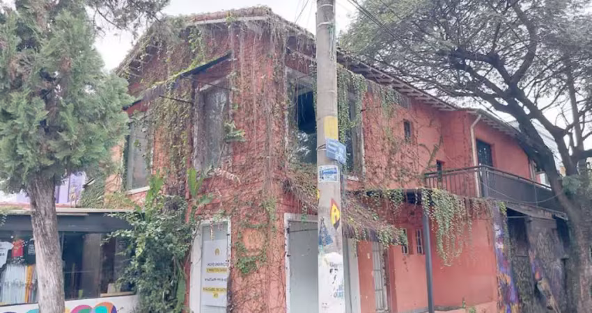 Barracão / Galpão / Depósito com 4 salas para alugar na Rua Aspicuelta, --, Vila Madalena, São Paulo