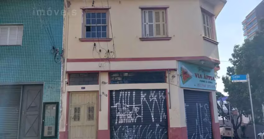 Casa com 2 quartos para alugar na Rua Catão, --, Vila Romana, São Paulo