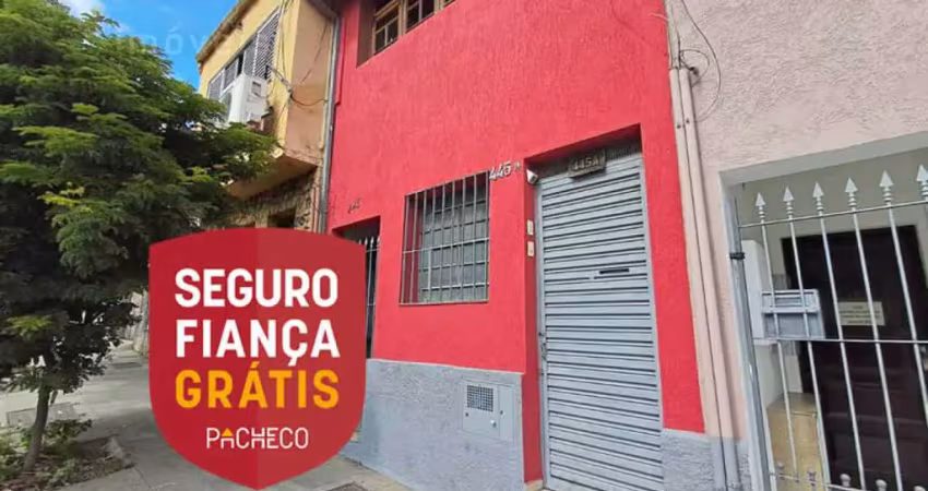 Casa com 2 quartos para alugar na Rua Sumidouro, --, Pinheiros, São Paulo