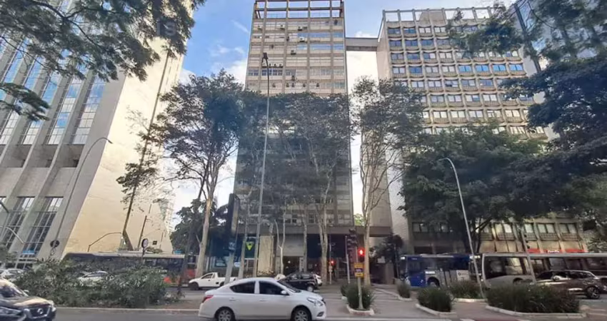 Sala comercial com 3 salas para alugar na Avenida Brigadeiro Faria Lima, --, Jardins, São Paulo