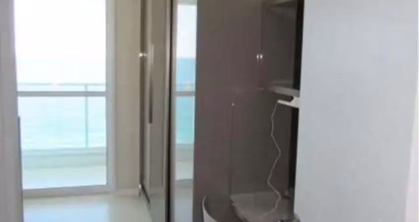 Apartamento luxo com 86,51m2, na barra com vista frontal mar, andar alto | porteira fechada  finamente decorado e mobiliado com ventilação natural e cruzada.