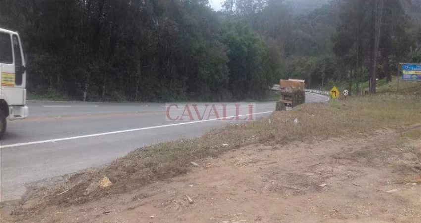 Ótimo Terreno de Frente Para a Rodovia Mogi Bertioga