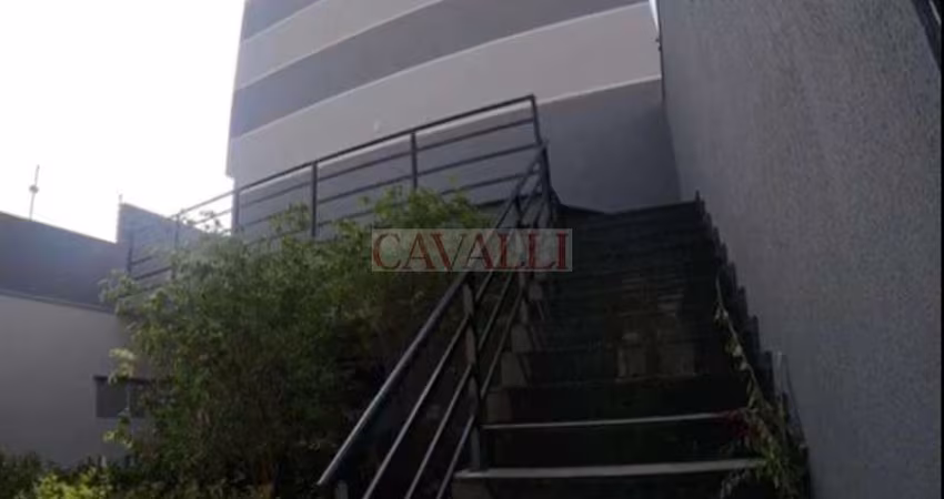 Sobrado de condomínio de alto padrão