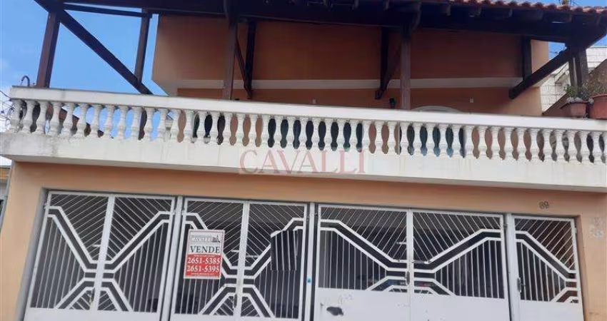 Casa térrea, excelente localização