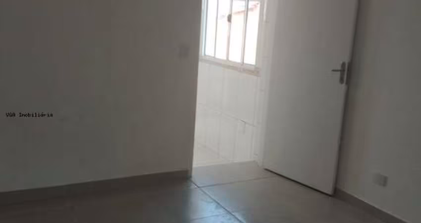 Sobrado para Locação em São Paulo, Cidade Patriarca, 3 dormitórios, 1 suíte, 2 banheiros, 2 vagas
