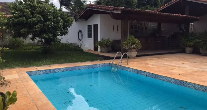 Casa com 3 quartos à venda na Praça Gardênia, 1, Vila Gardênia, Atibaia