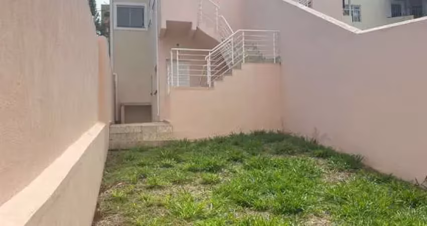 Casa com 3 quartos para alugar na Rua Santa Rosa, 900, Jardim Alvinópolis, Atibaia