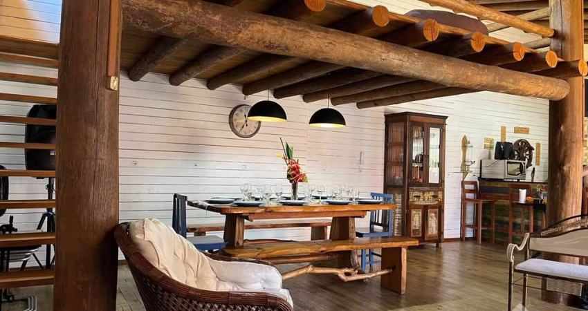 Fundos pra Lagoa Ibiraquera - Casa em Araçatuba, Imbituba/SC
