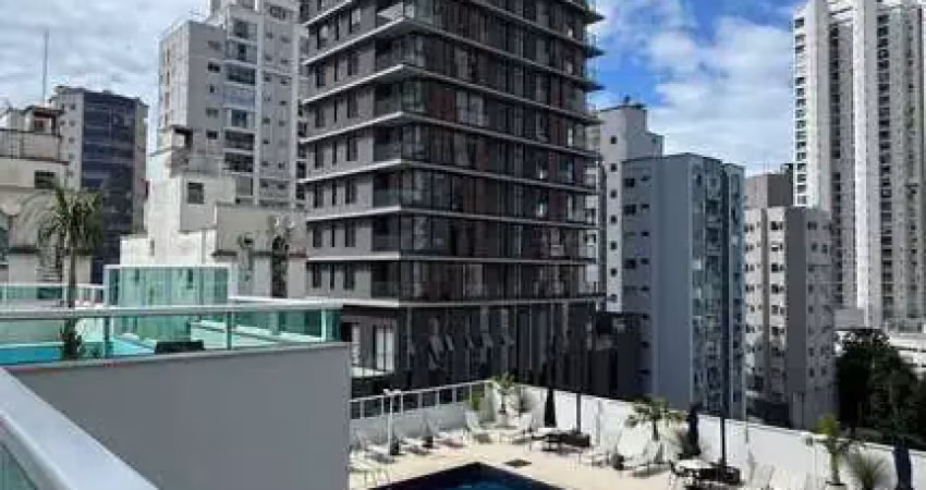 Apartamento no Edifício Bosque Belcanto quadra mar