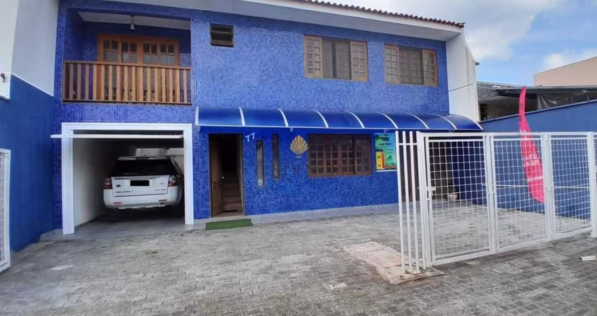 Sobrado com 2 quartos à venda, 116 m2 por R  779.000 - Afonso Pena - São José dos Pinhais PR
