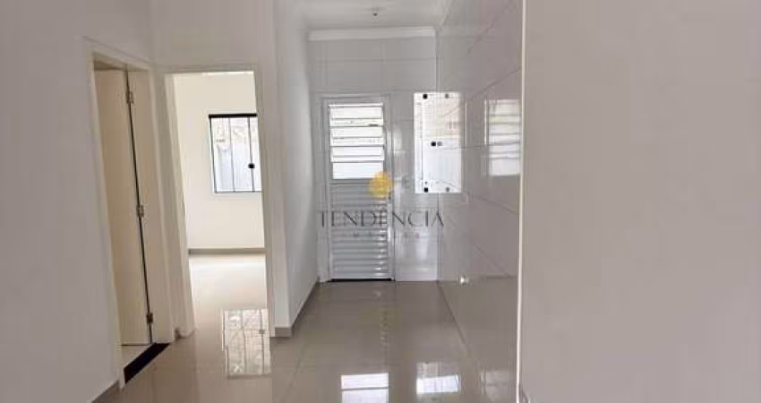 Casa com 2 dormitórios à venda, 44 m2, SÍTIO CERCADO, CURITIBA - PR