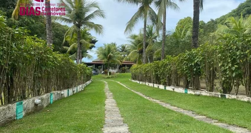 Vendo em Super Oportunidade sítio  com 14.000m2 com casa sede com piscina em Barra de Jacuípe com 5/4 , suítes  - Praia e Rio