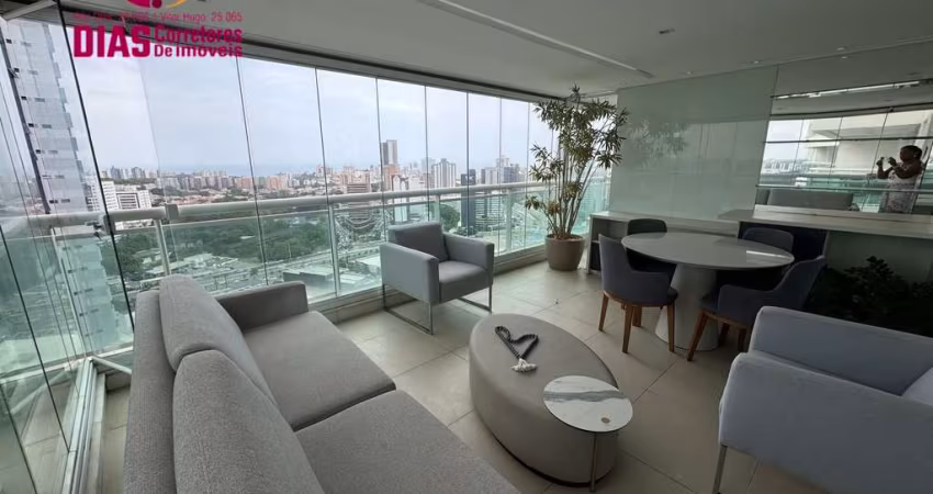 Vendo  em oportunidade Excelente Apartamento no  Mandarim, reformado com 115m2, nascente com varandão gourmet vista mar, suítes, closet, cozinha copa, 2 vagas soltas - Caminho das Árvores - SSA/BA.