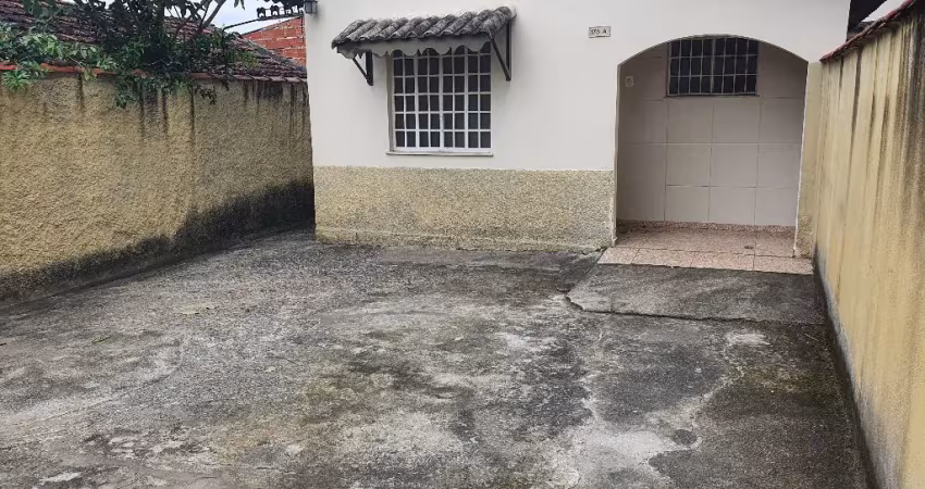 Casa com 1 quarto para alugar na Rua São Magno, 175, Campo Grande, Rio de Janeiro