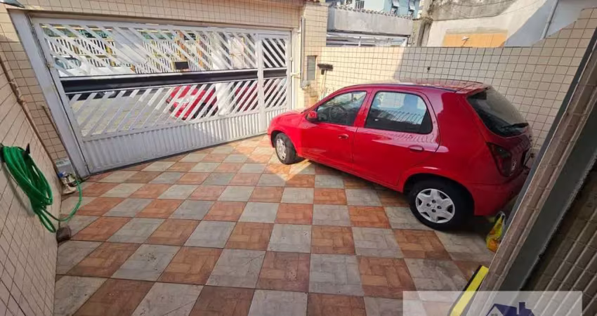 Casa Sobrado em Praia Grande - 3 Dorms e 2 Suítes à Venda