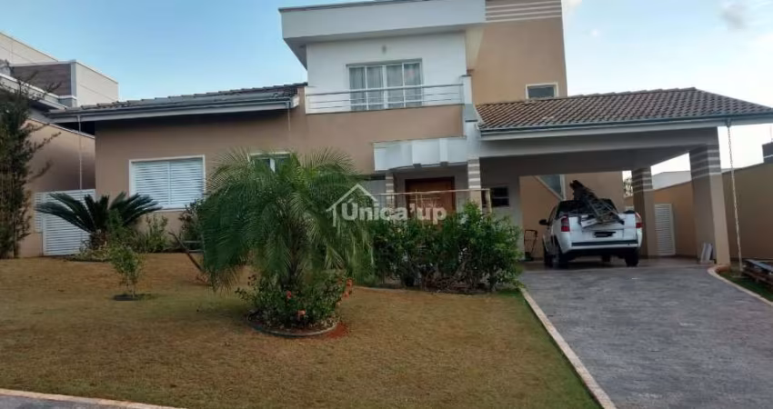 Sobrado em Condomínio para Venda no bairro Flora Ville, 3 dorm, 1 suíte, 4 vagas, 3 Salas sendo 1 sala Mezanino, Area Construida 255 m,  Terreno 510 m