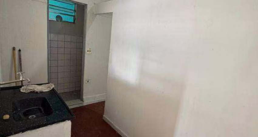 Casa com 1 dormitório para alugar por R$ 600,00/mês - Vila Flórida - Guarulhos/SP