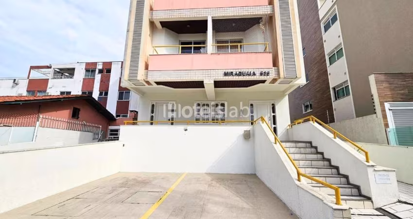 Apartamento de um quarto em Canasvieiras, a só 150m da praia