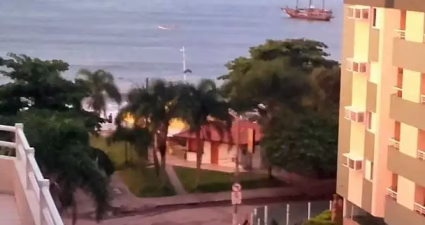 Apartamento no centrinho de canasvieiras menos de 100 metros da praia ! 02 dormitórios