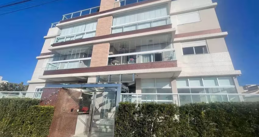 Belíssimo apartamento de 2 quartos com condomínio de frente para o mar