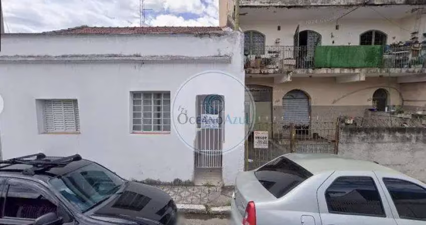 Casa em vila resende  -  caçapava -  casa a venda no centro de - caçapava/sp  excelente imóvel para comércio no centro de caçapava - 3 dormitórios - sala; - cozinha; - banheiro  - quintal espaçoso com
