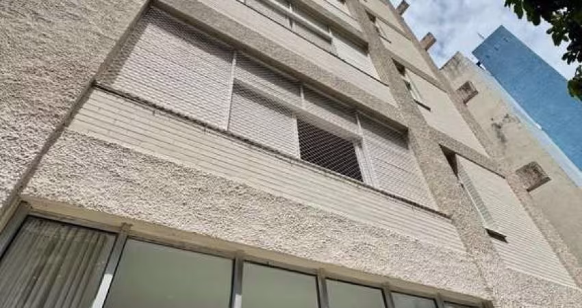 Excelente Apartamento de 3/4 na Graça, com 2 vagas de garagem, nascente.