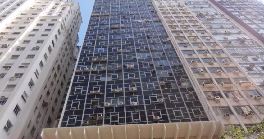 Box/Garagem para alugar por R$ 450,00/mês - Centro - Rio de Janeiro/RJ