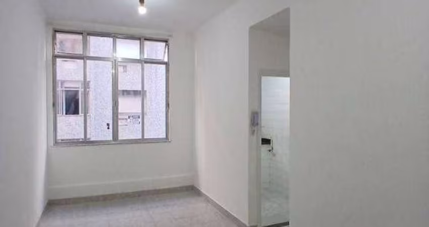 Apartamento com 1 dormitório para alugar, 32 m² por R$ 3.183,89/mês - Copacabana - Rio de Janeiro/RJ
