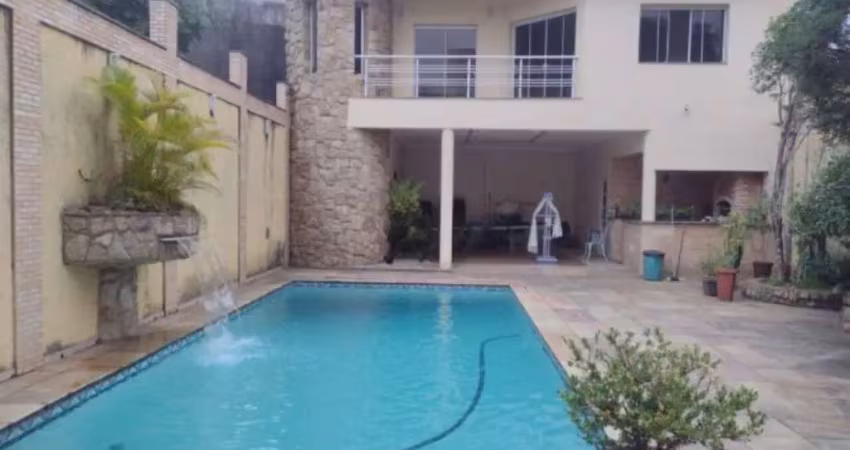 Casa com 4 quartos para alugar na Avenida Norberto Mayer, 71, Vila Carrão, São Paulo