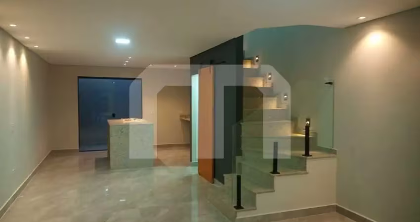 Casa com 3 quartos à venda na Rua Xiririca, 1443, Vila Carrão, São Paulo