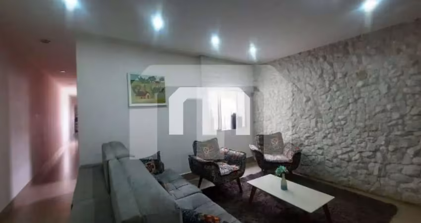 Casa assobradada na mooca: 2 quartos, 1 sala, 2 banheiros - 115m² - próximo ao mooca plaza shopping!