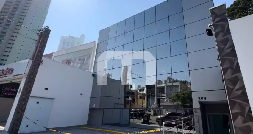 Prédio comercial  no anália franco para locação/venda