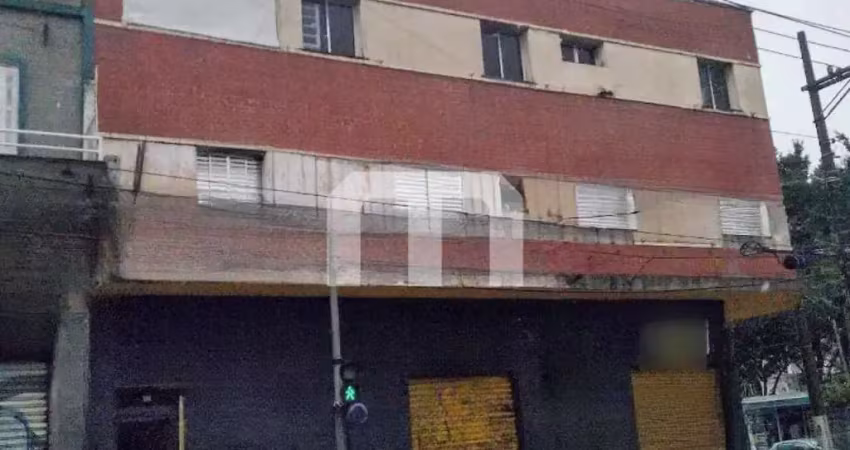 Prédio comercial e  residencial á venda na mooca com 534 metros, 2 salões, 3 apartamentos.