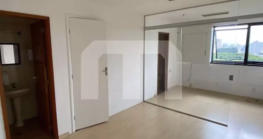 Sala comercial de 63m² com 3 salas e 3 banheiros no tatuapé-sp, com vaga de garagem! venha conferir!