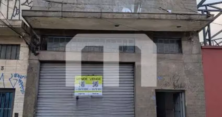 Salão comercial á venda com 2 pavimentos , 4 banheiros
