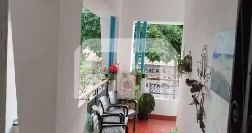 Casa em uma otima localização em frente ao cologio são jose da vila matilde