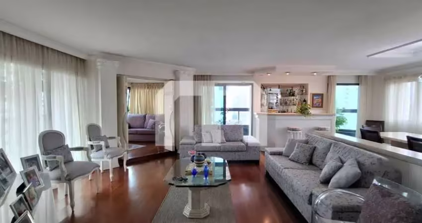 Apartamento a venda de 202 m² , 4 quartos, 3 suítes, cozinha e área de serviço e 3 vagas