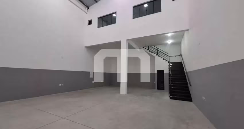 Salão comercial/industrial para locação , 350m² livre mais 1 mezanino.