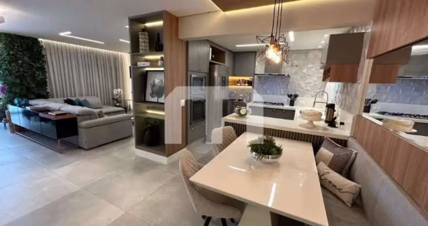 Apartamento 148m² 2 suites e 3 vagas porteira fechada.