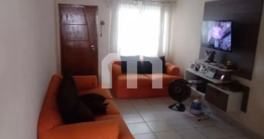 Sobrado no tatuapé, 2 dormitórios, 2 banheiros, 1 vaga de garagem, com quintal.  com 115 de área con