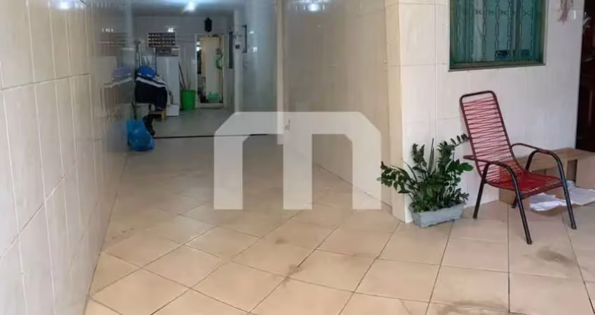 Casa térrea à venda próximo à futura estação guilherme giorgi, 2 suítes, 5 vagas, churrasqueira.