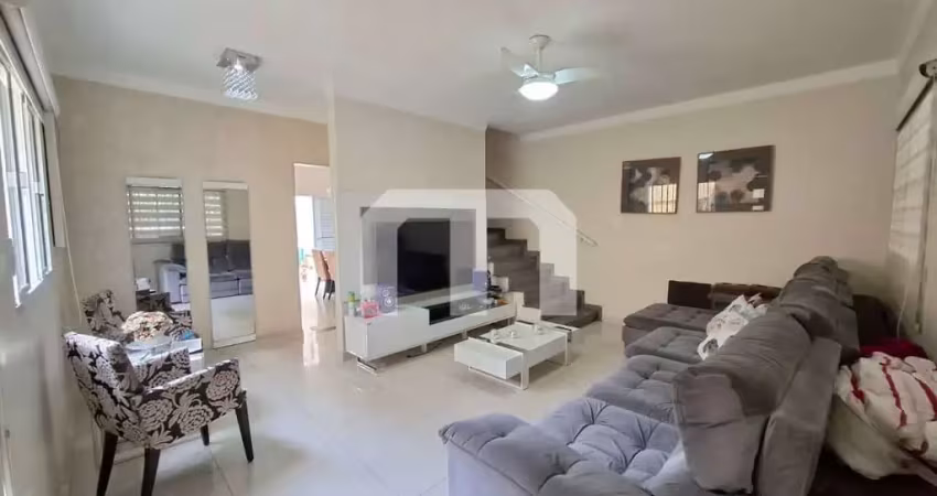Excelente sobrado comercial para locação com 153 m², ambientes planos, quintal e 2 vagas