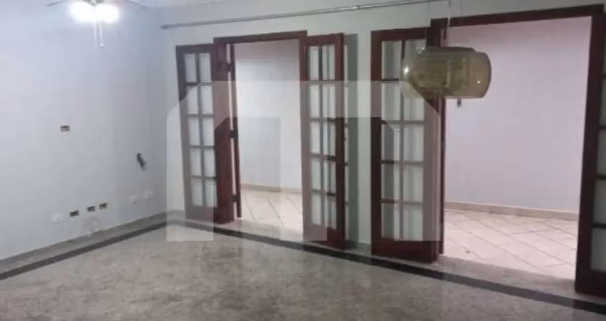 Residência na vila formosa: casa com 3 quartos, 3 suítes, 2 salas, 4 banheiros, 6 vagas e 238m² em s