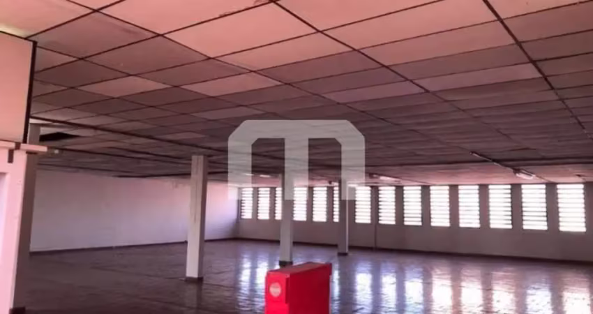 Galpão comercial espaçoso no brás: 3 andares, 6 banheiros, 6 vagas de garagem, 1.530m² de área! apro