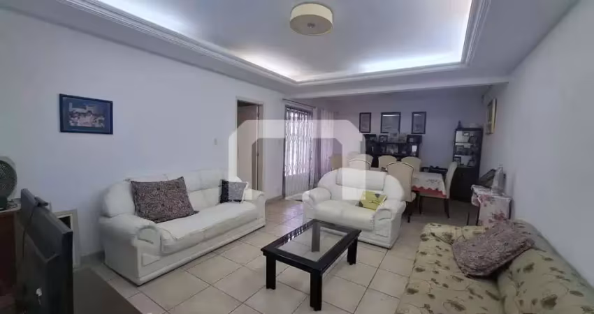 Casa à venda no tatuapé,  3 quartos, 1 suíte, 2 salas, 2 vagas de garagem, 240 m² de área. aproveite